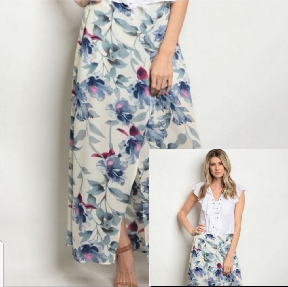 New floral front split flowy skirt